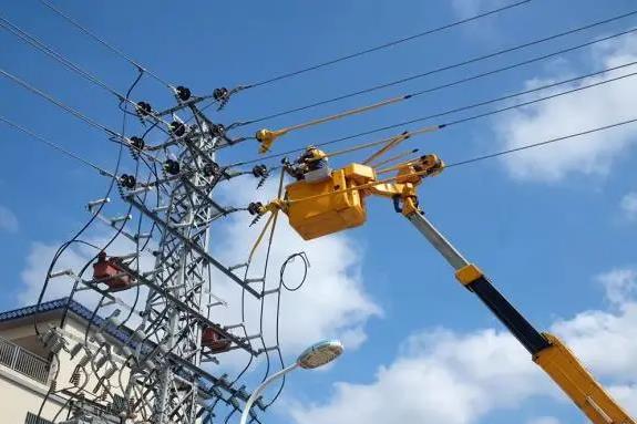 無人機(jī)電力巡檢